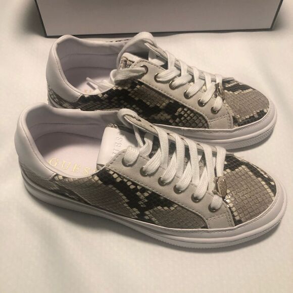 Guess Sneakers Womens 6 White - Picture 1 of 6